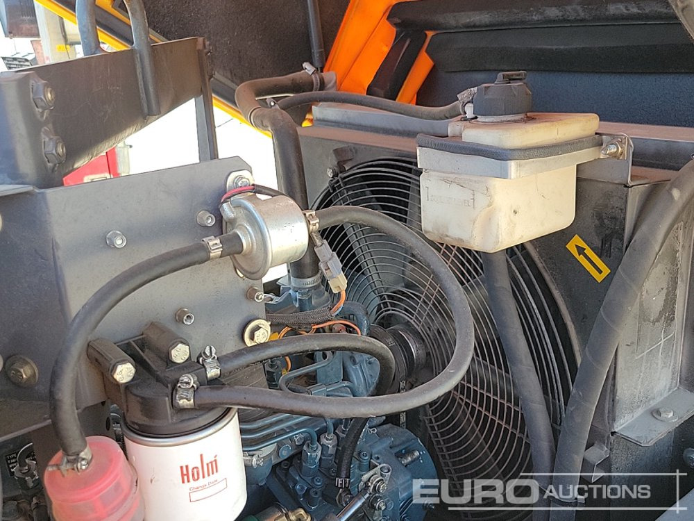 Air compressor 2015 Atlas Copco XAS67KD: picture 30