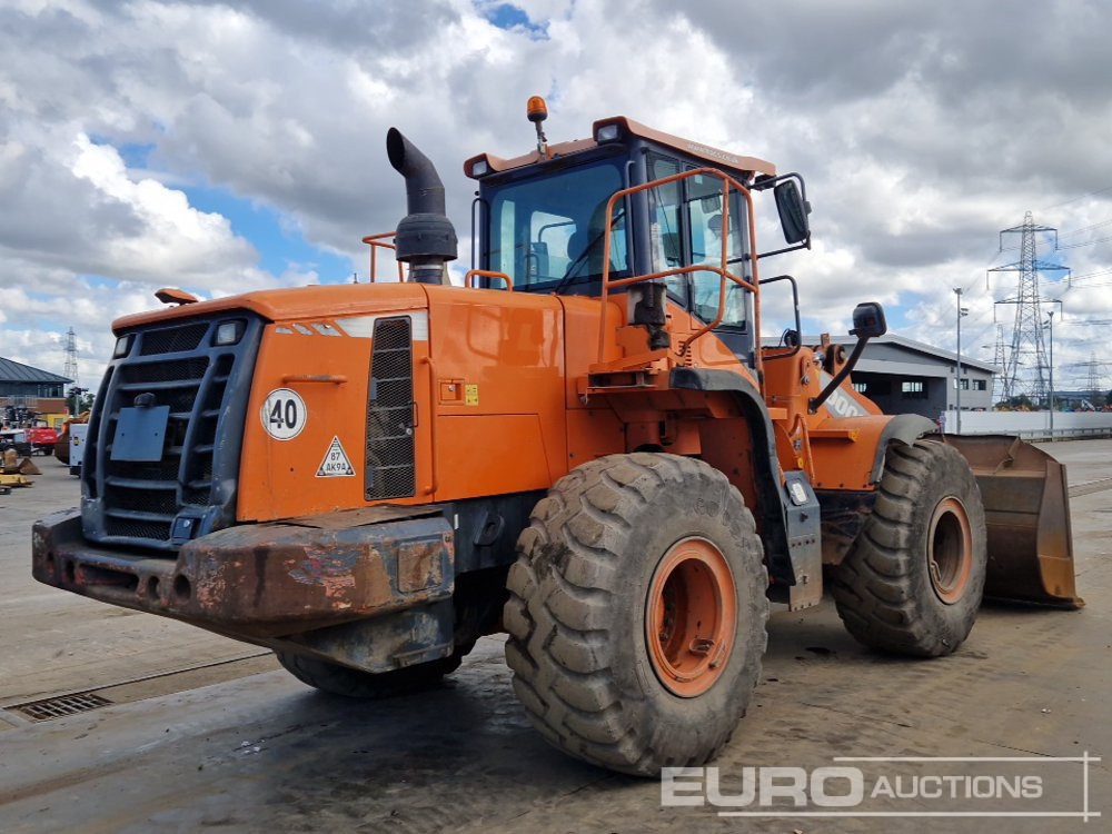 2015 Doosan DL300-3 - Wheel loader: picture 5 2015 Doosan DL300-3 - Wheel loader: picture 5