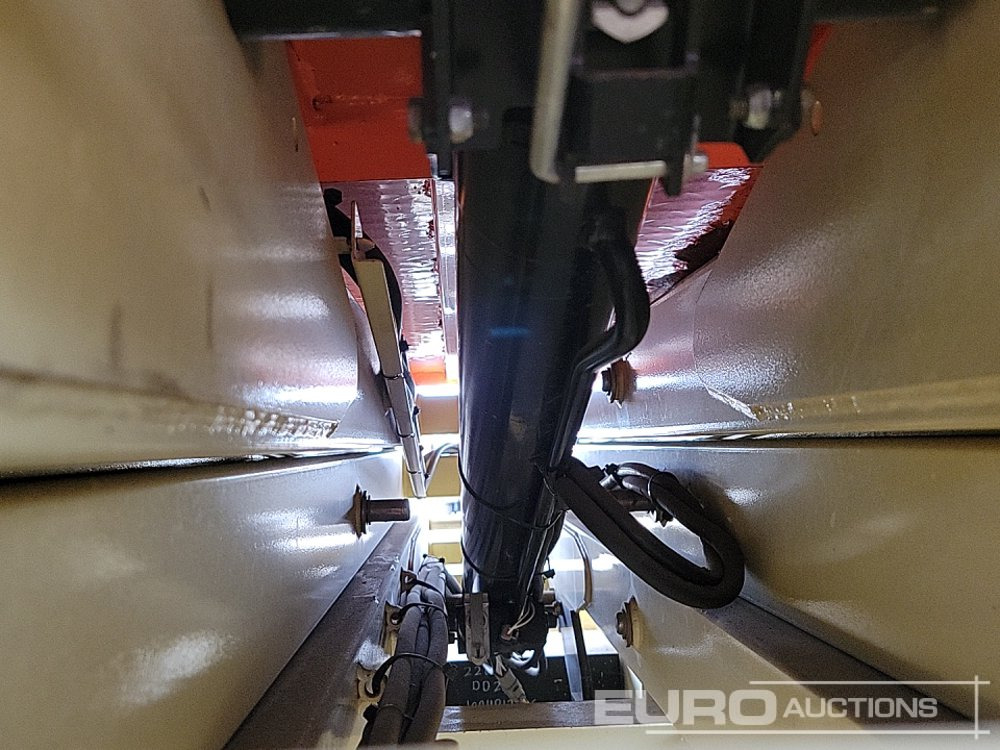 Aerial platform 2015 JLG R6: picture 18