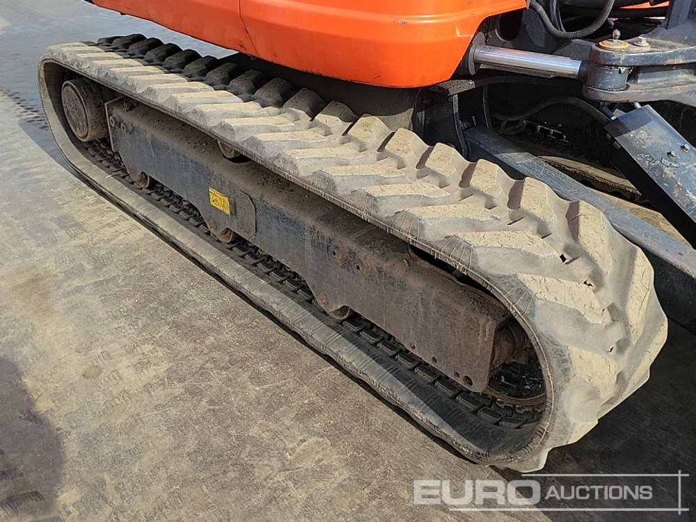 Mini excavator 2015 Kubota KX71-3: picture 16
