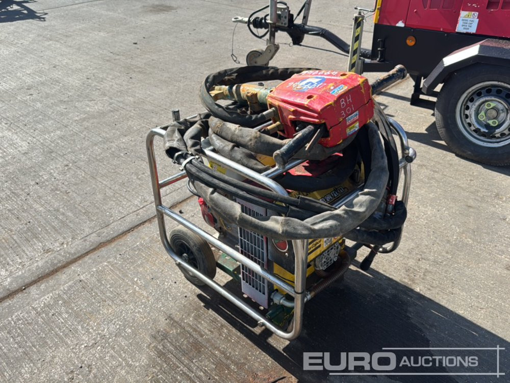 2016 Atlas Copco LR13-30 - Asphalt machine: picture 4 2016 Atlas Copco LR13-30 - Asphalt machine: picture 4