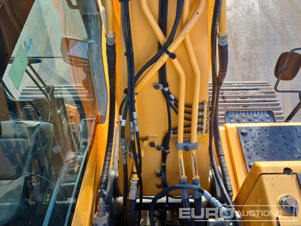 Crawler excavator 2016 Hyundai R140LC-9A: picture 39