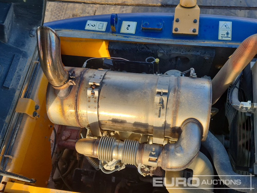 Crawler excavator 2016 Hyundai R140LC-9A: picture 34