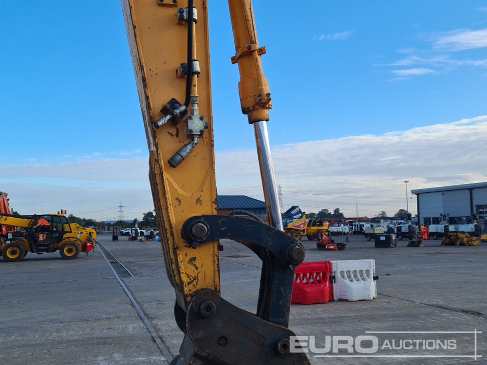 Crawler excavator 2016 Hyundai R140LC-9A: picture 24