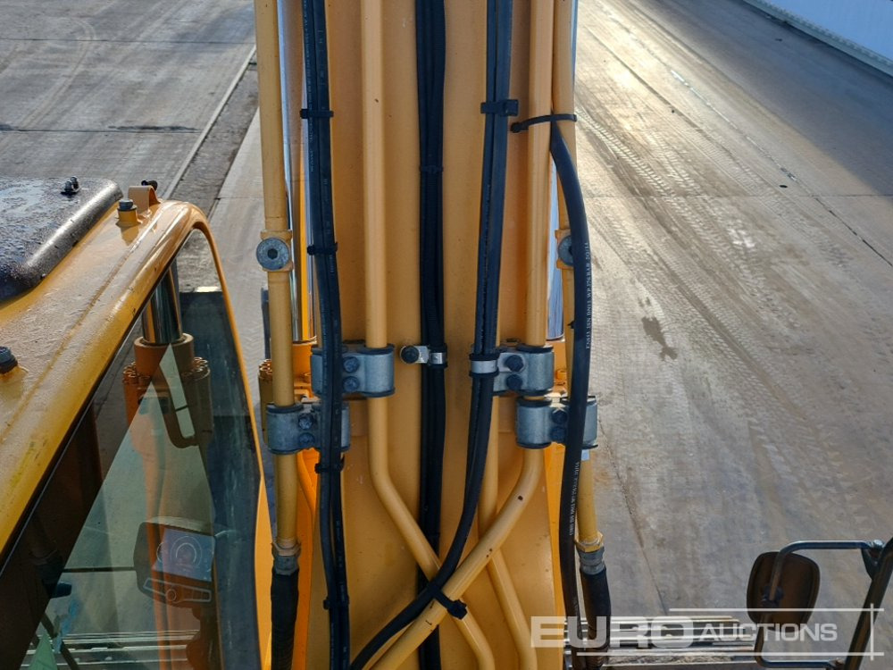 Crawler excavator 2016 Hyundai R140LC-9A: picture 40