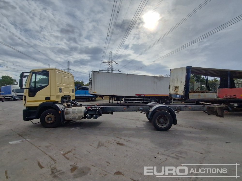 2016 Iveco 4x2 Chassis Cab, Automatic Gearbox (Non Runner, Parts Missing) - Cab chassis truck: picture 2 2016 Iveco 4x2 Chassis Cab, Automatic Gearbox (Non Runner, Parts Missing) - Cab chassis truck: picture 2