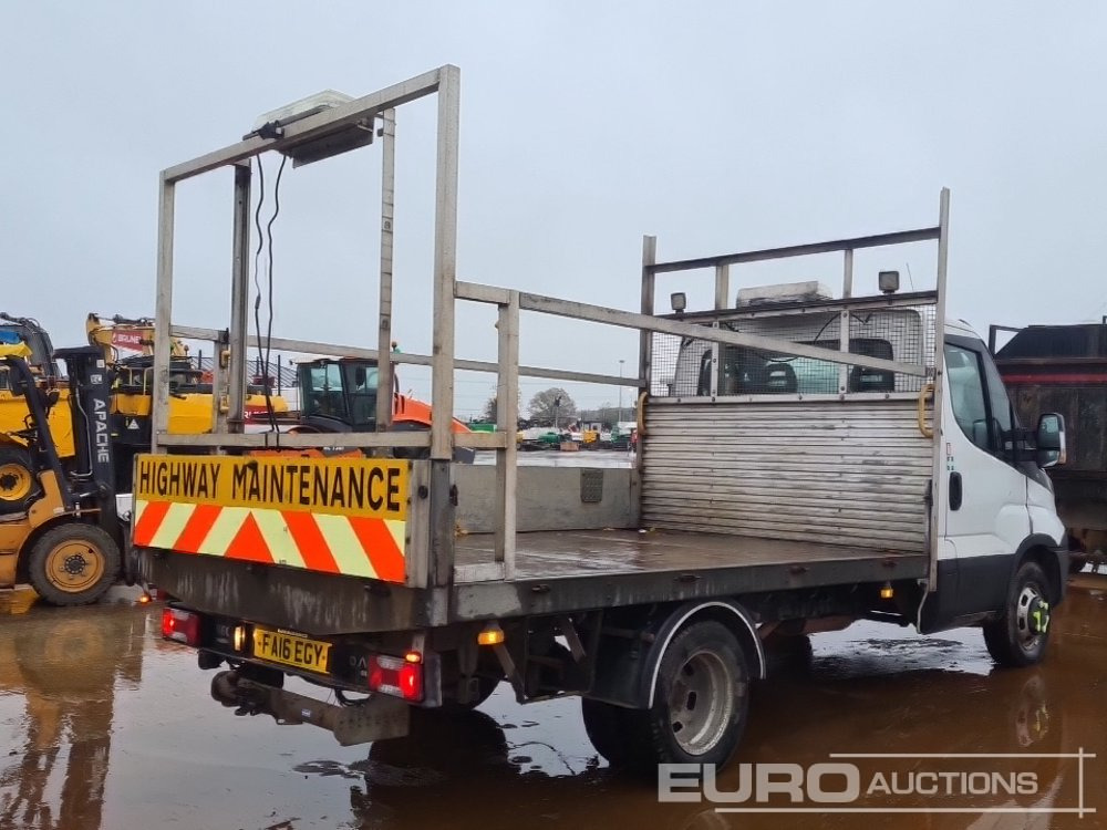 2016 Iveco Daily 35C13 - Flatbed van: picture 5 2016 Iveco Daily 35C13 - Flatbed van: picture 5