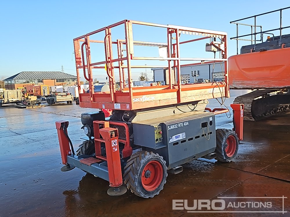 2016 SkyJack SJ6832E - Scissor lift: picture 5 2016 SkyJack SJ6832E - Scissor lift: picture 5