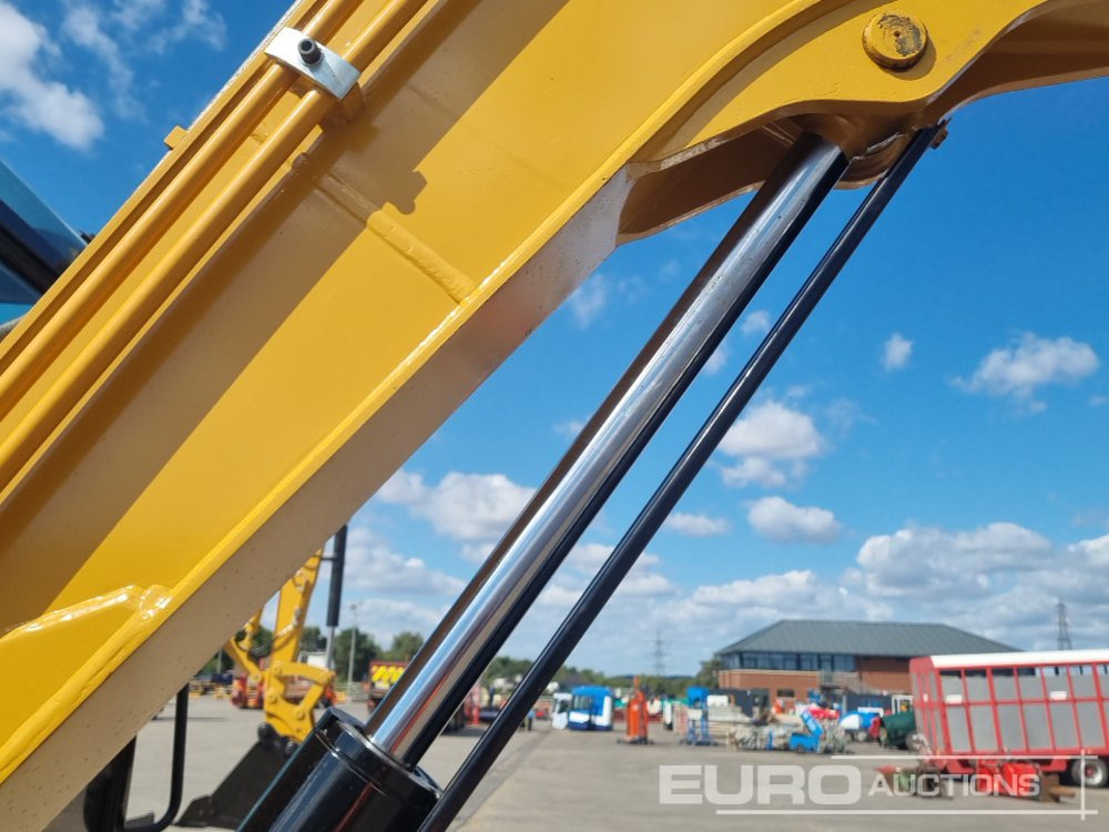 Mini excavator 2017 CAT 305.5E2: picture 26