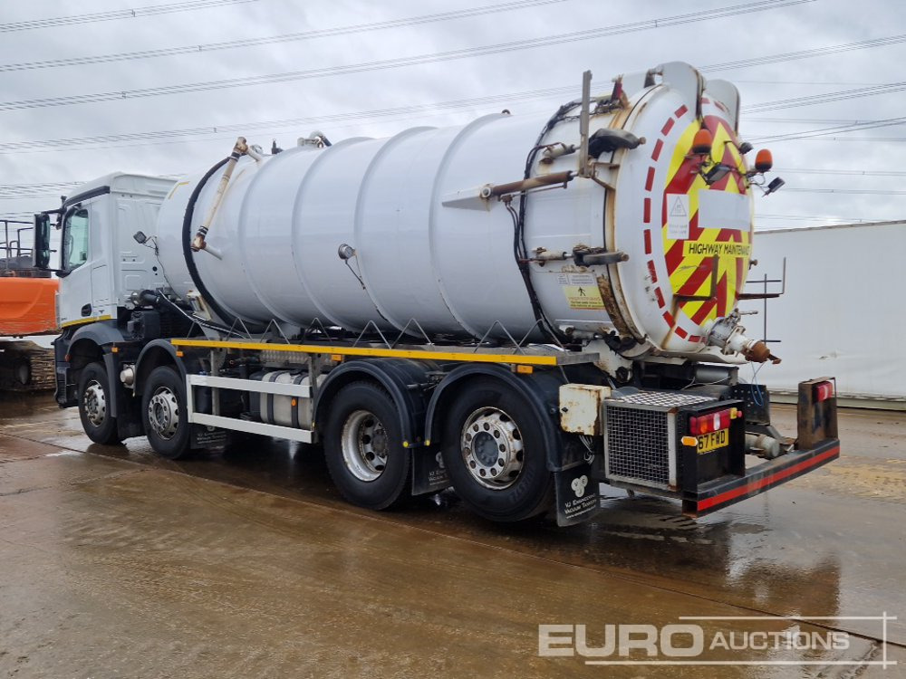 2017 Mercedes Arocs 3240 - Tank truck: picture 3 2017 Mercedes Arocs 3240 - Tank truck: picture 3
