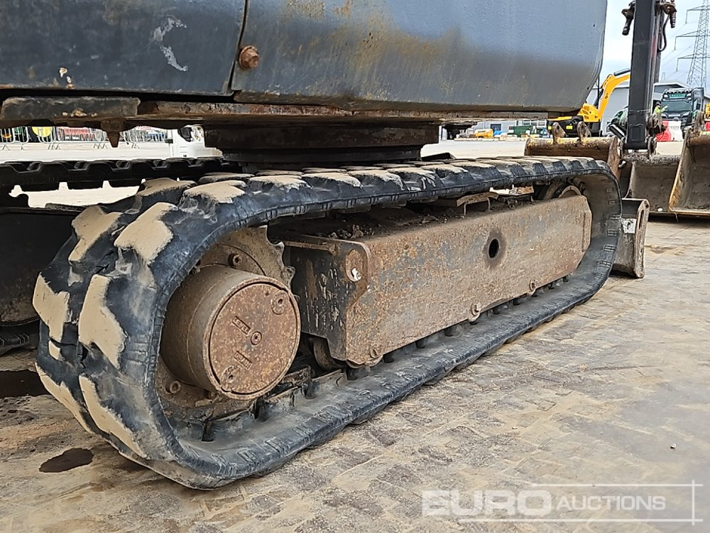 Mini excavator 2017 Volvo EC15D: picture 13