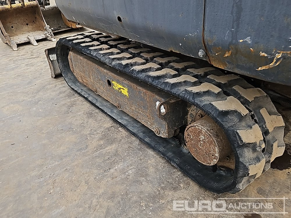 Mini excavator 2017 Volvo EC15D: picture 12