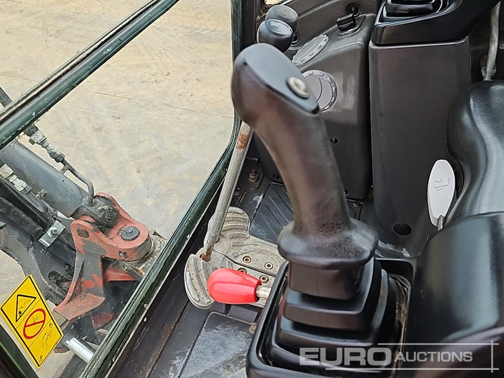 Mini excavator 2017 Volvo EC15D: picture 36