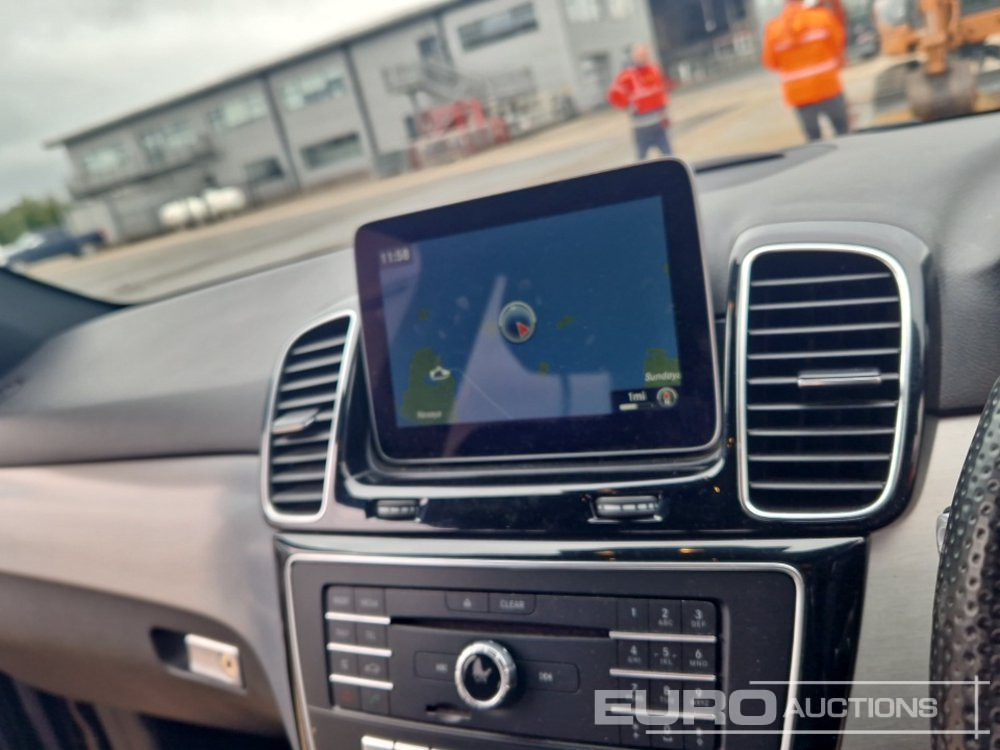 SUV 2018 Mercedes Benz GLE 250D: picture 32