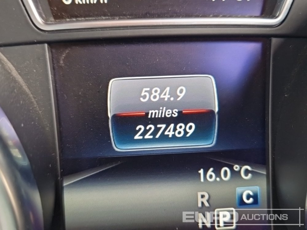 SUV 2018 Mercedes Benz GLE 250D: picture 42