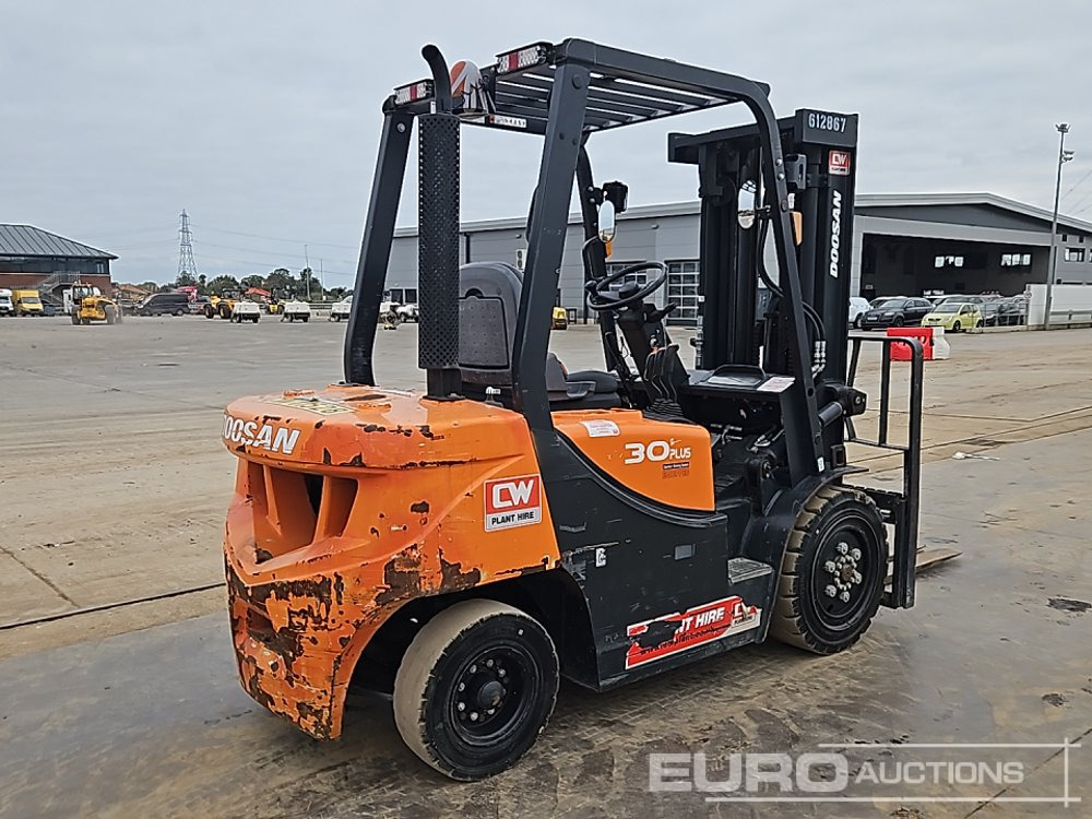 2020 Doosan D30GP - Forklift: picture 5 2020 Doosan D30GP - Forklift: picture 5