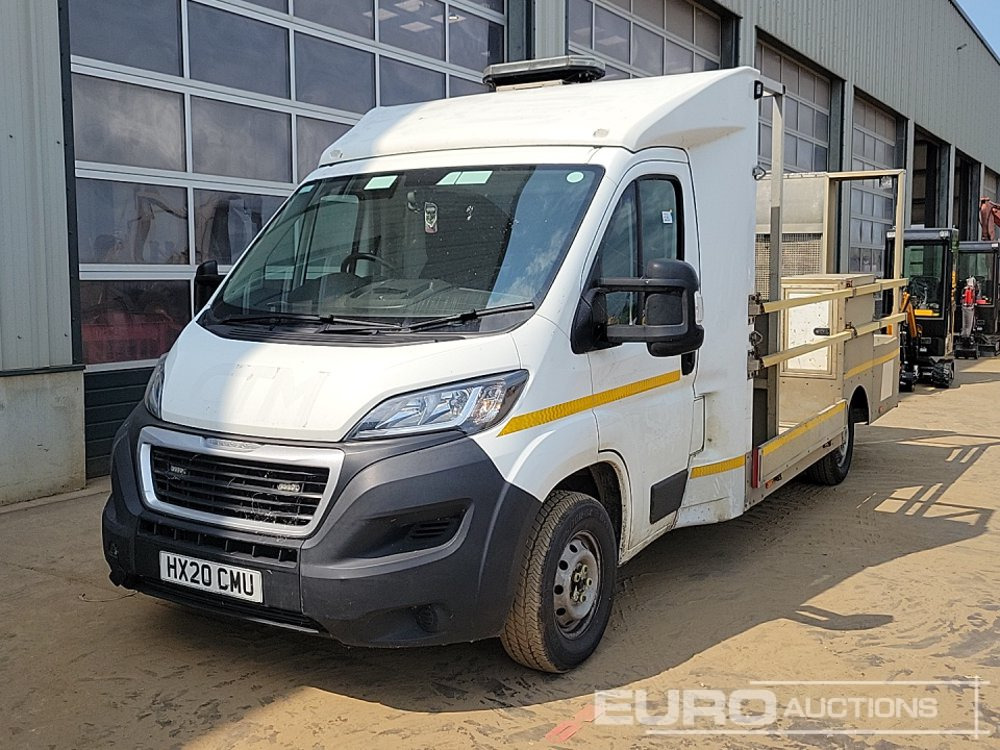 2020 Peugeot Boxer 335 - Flatbed van: picture 1 2020 Peugeot Boxer 335 - Flatbed van: picture 1