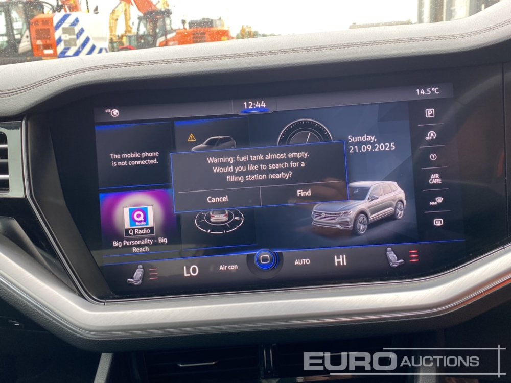 SUV 2020 Volkswagen Touareg: picture 19