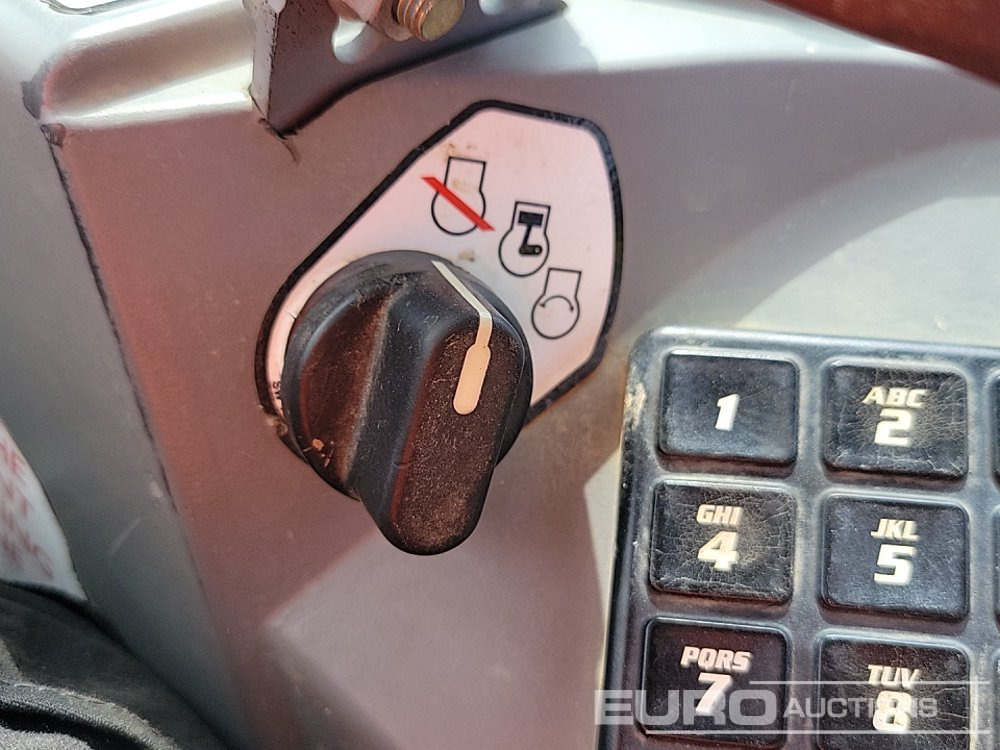 Mini excavator 2021 Bobcat E17Z: picture 47