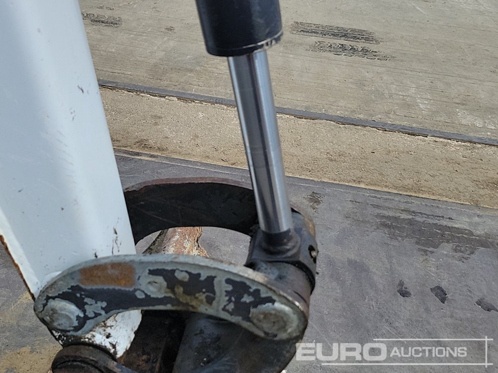 Mini excavator 2021 Bobcat E17Z: picture 26