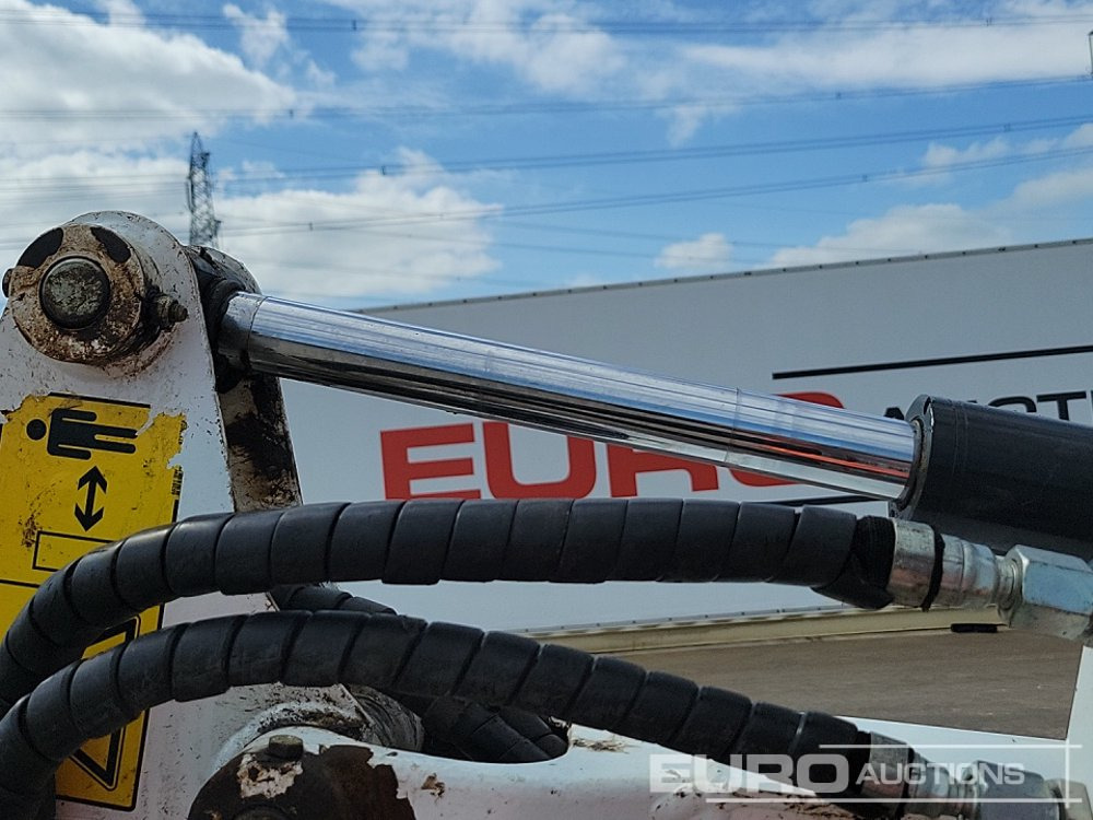 Mini excavator 2021 Bobcat E17Z: picture 32