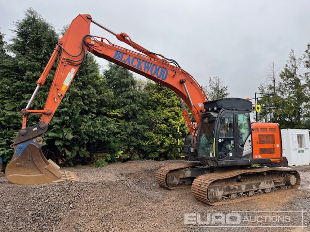 2021 Hitachi ZX225USRLC-6 - Crawler excavator: picture 1 2021 Hitachi ZX225USRLC-6 - Crawler excavator: picture 1