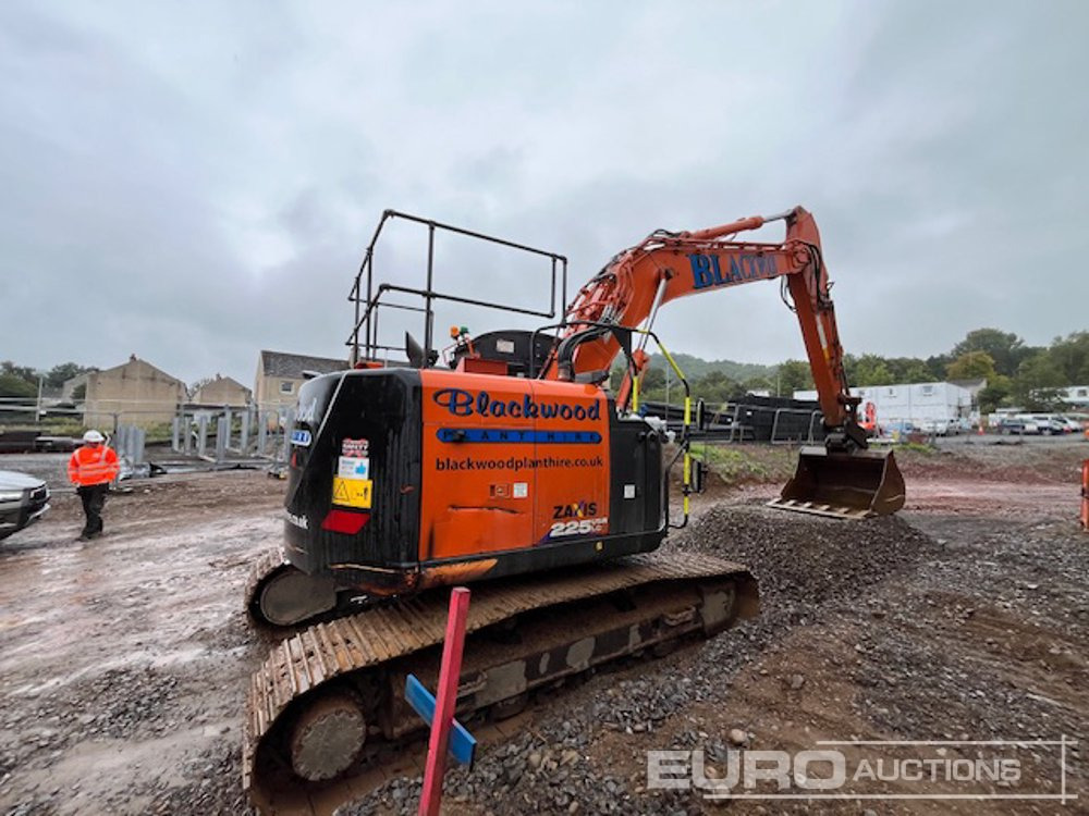 2021 Hitachi ZX225USRLC-6 - Crawler excavator: picture 5 2021 Hitachi ZX225USRLC-6 - Crawler excavator: picture 5