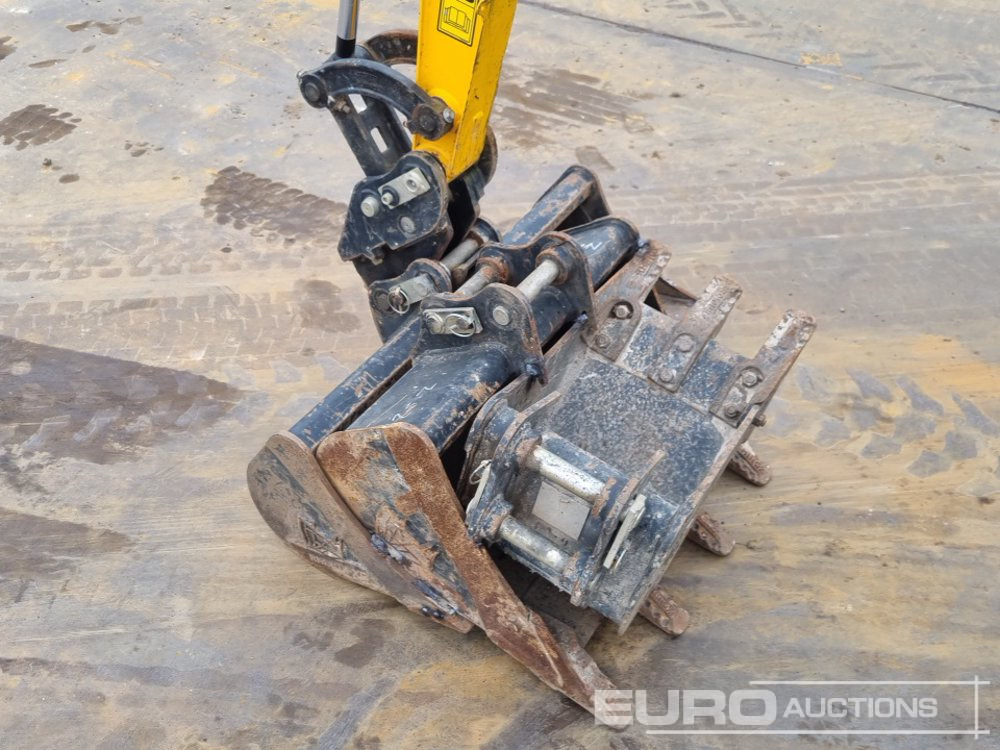 Mini excavator 2021 JCB 19C-1: picture 15