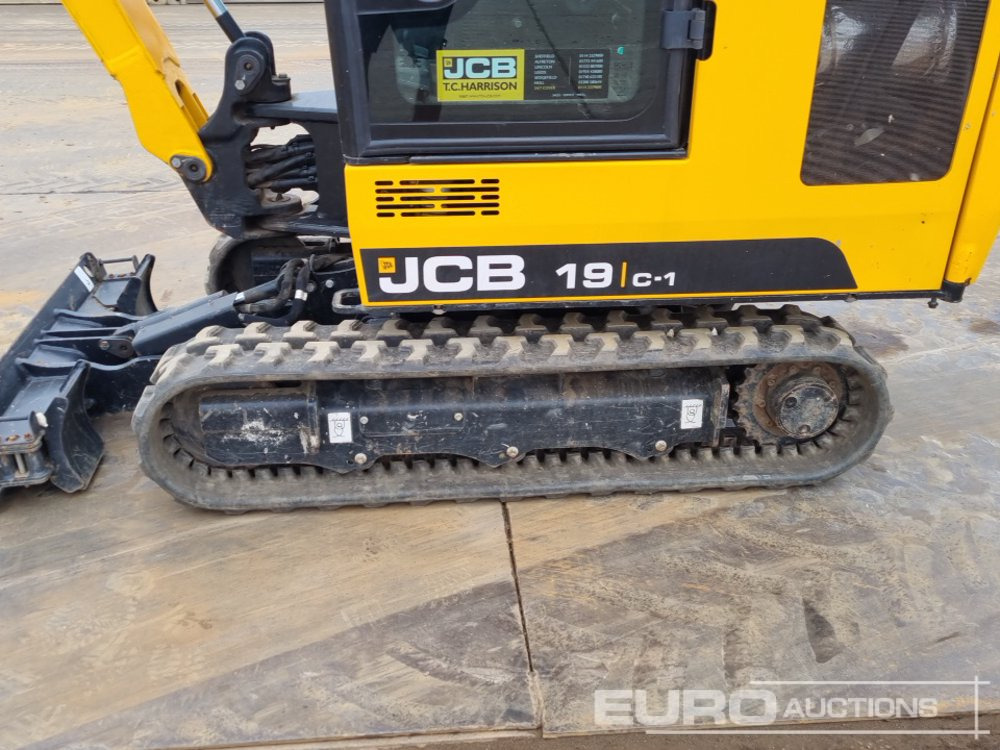 Mini excavator 2021 JCB 19C-1: picture 9