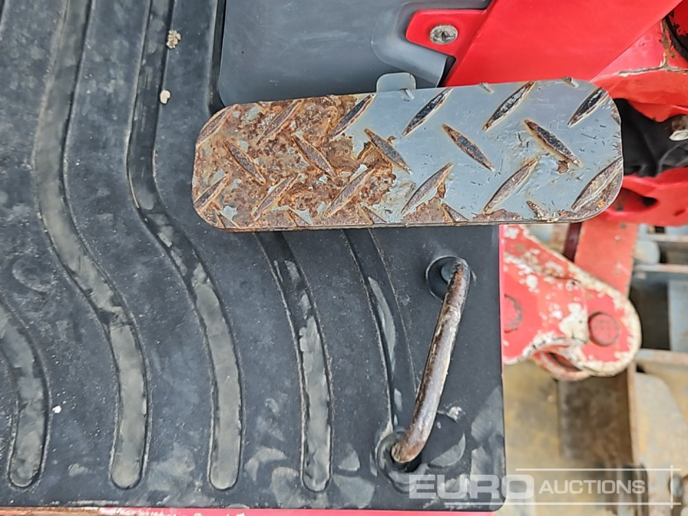 Mini excavator 2021 Takeuchi TB210R: picture 44