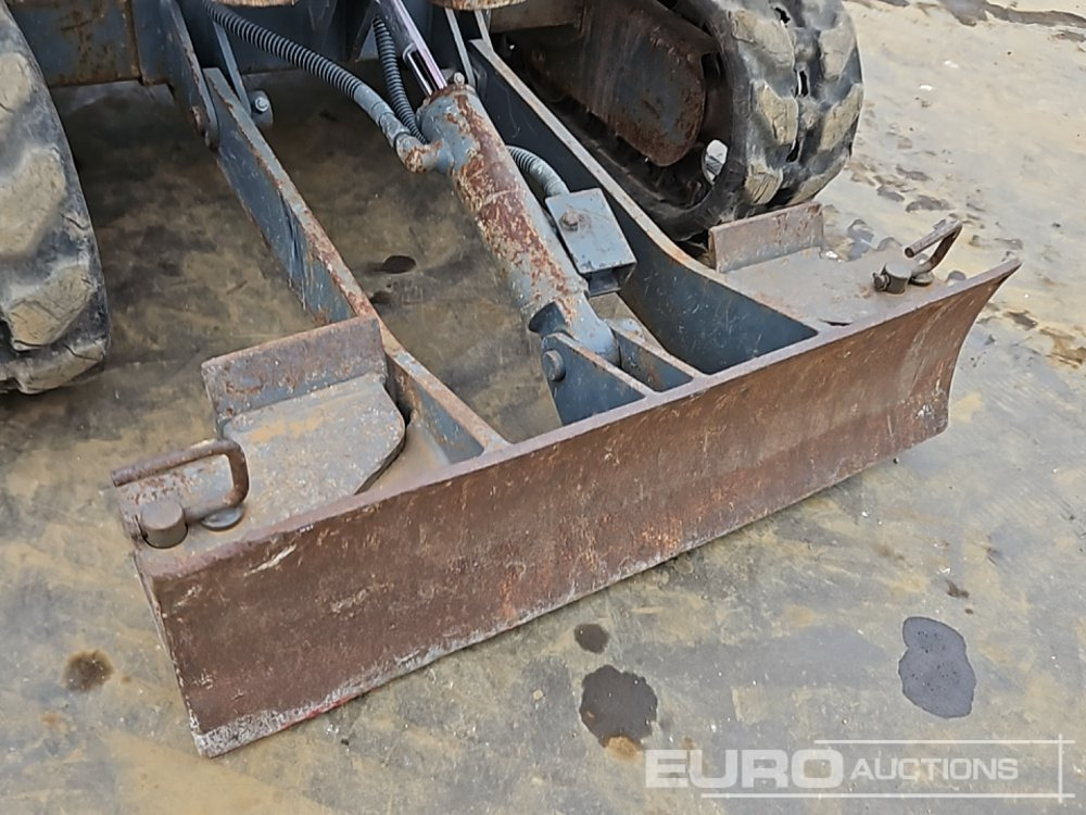 Mini excavator 2021 Takeuchi TB210R: picture 39