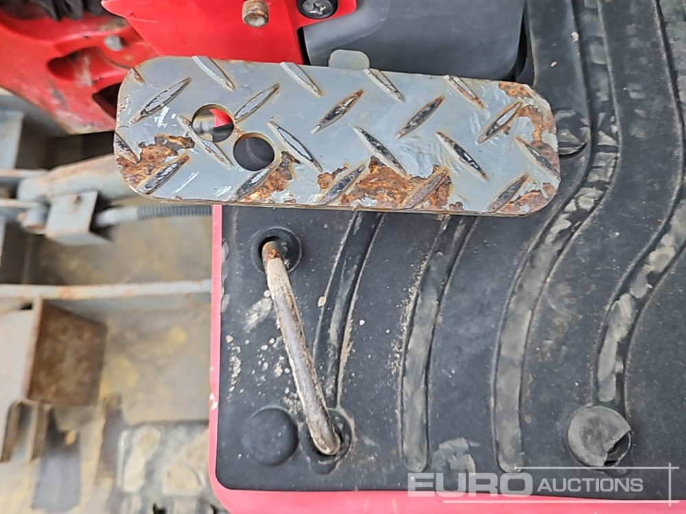 Mini excavator 2021 Takeuchi TB210R: picture 43