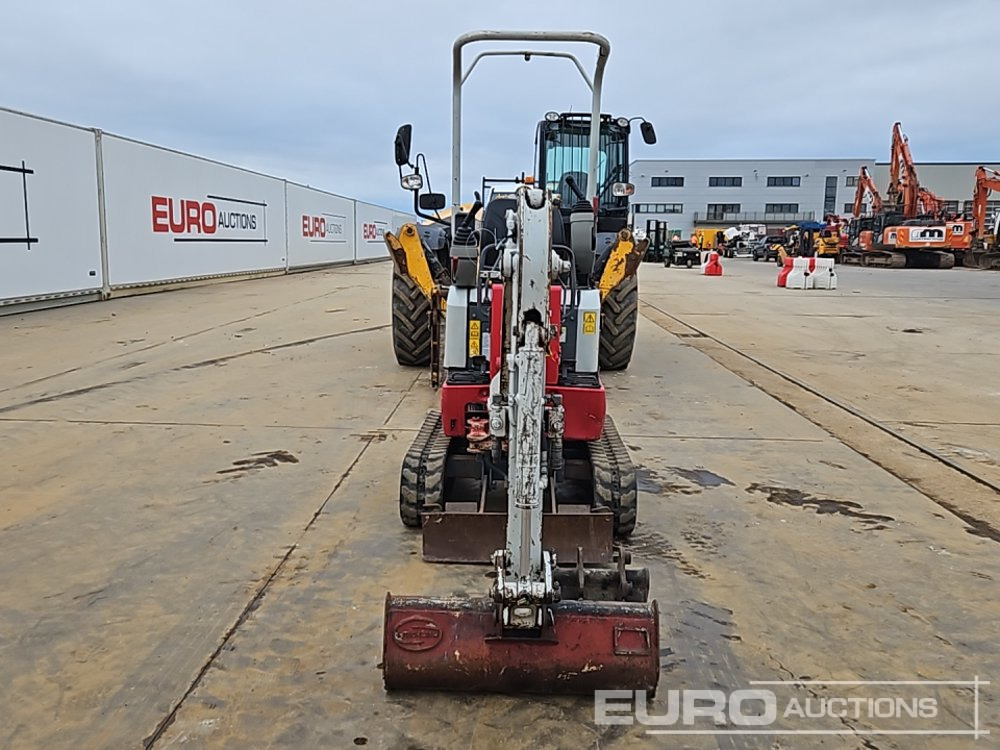 Mini excavator 2021 Takeuchi TB210R: picture 8