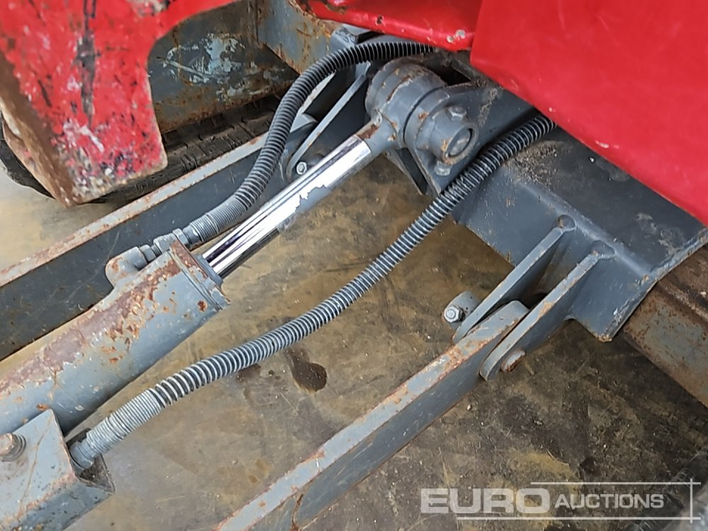Mini excavator 2021 Takeuchi TB210R: picture 36