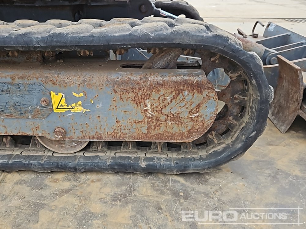 Mini excavator 2021 Takeuchi TB210R: picture 16