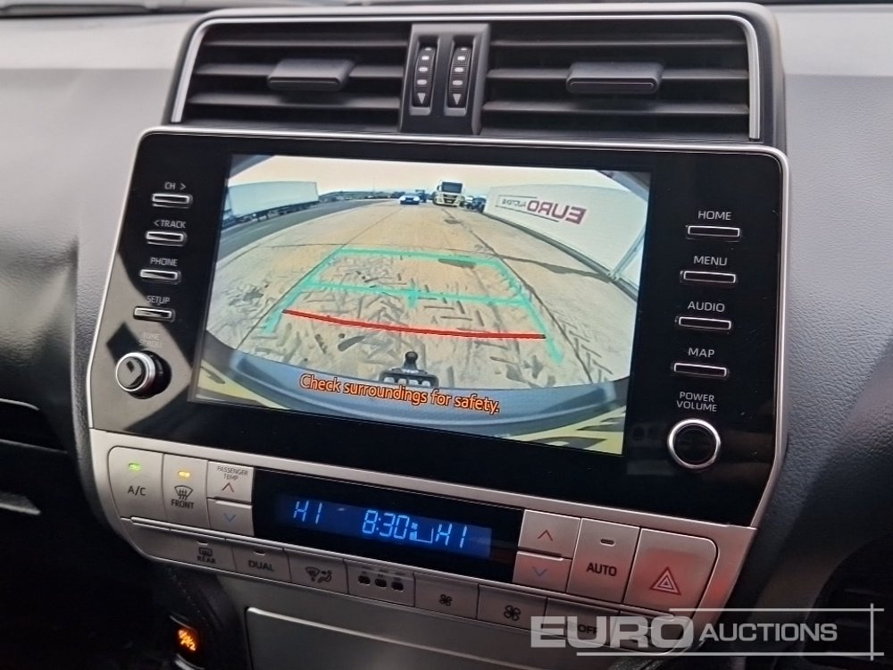 SUV 2021 Toyota Land Cruiser: picture 21
