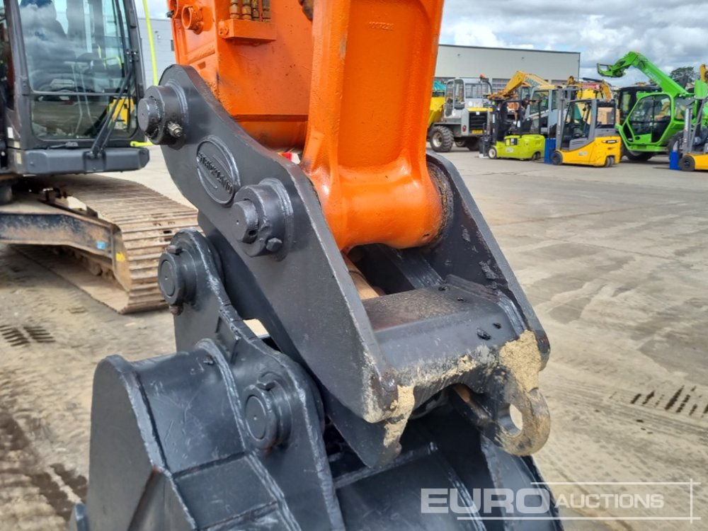 Crawler excavator 2022 Hitachi ZX210LC-7: picture 31