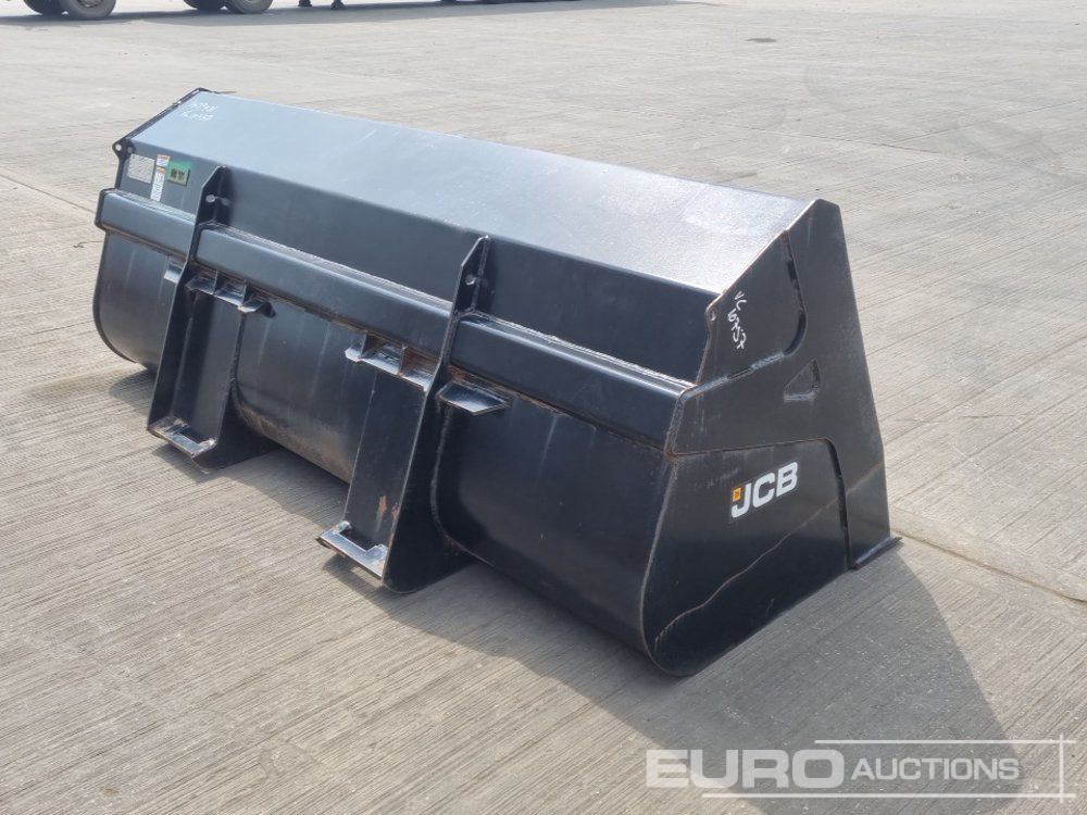 2022 JCB 96" Loading Bucket to suit Skidsteer Loader - Bucket: picture 5 2022 JCB 96" Loading Bucket to suit Skidsteer Loader - Bucket: picture 5
