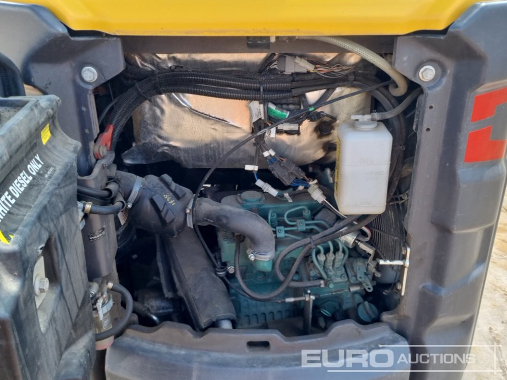 Mini excavator 2022 Volvo EC18E: picture 39