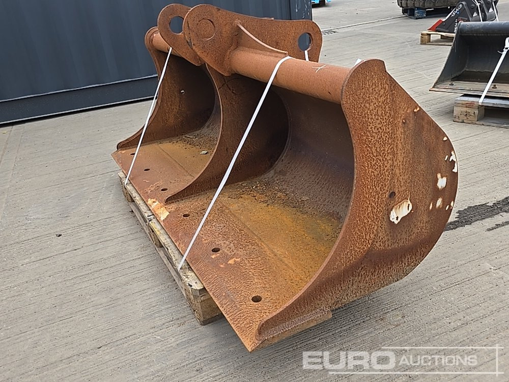 2023 72" Ditching Bucket 65mm Pin to suit 13 Ton Excavator - Bucket: picture 1 2023 72" Ditching Bucket 65mm Pin to suit 13 Ton Excavator - Bucket: picture 1
