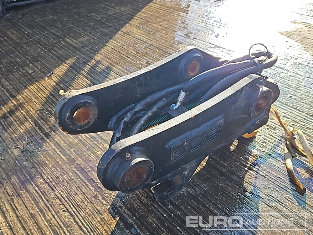 2023 JCB Hydraulic Double Lock QH 65mm Pin to suit 13 Ton Excavator - Quick coupler: picture 1 2023 JCB Hydraulic Double Lock QH 65mm Pin to suit 13 Ton Excavator - Quick coupler: picture 1