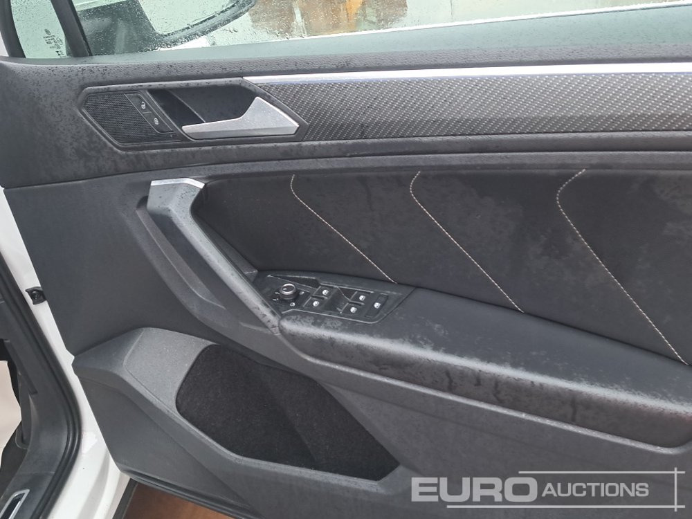 SUV 2023 Volkswagen Tiguan R-Line: picture 25 SUV 2023 Volkswagen Tiguan R-Line: picture 25