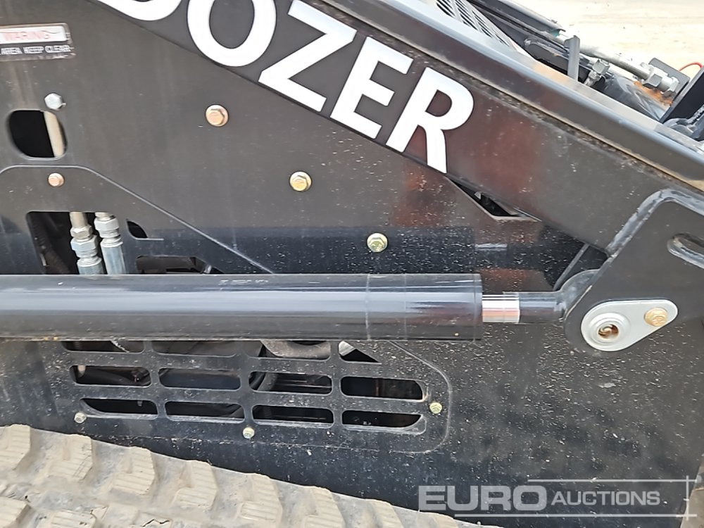 Skid steer loader 2024 Huawai JW480: picture 17