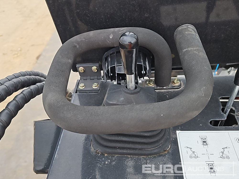 Skid steer loader 2024 Huawai JW480: picture 34