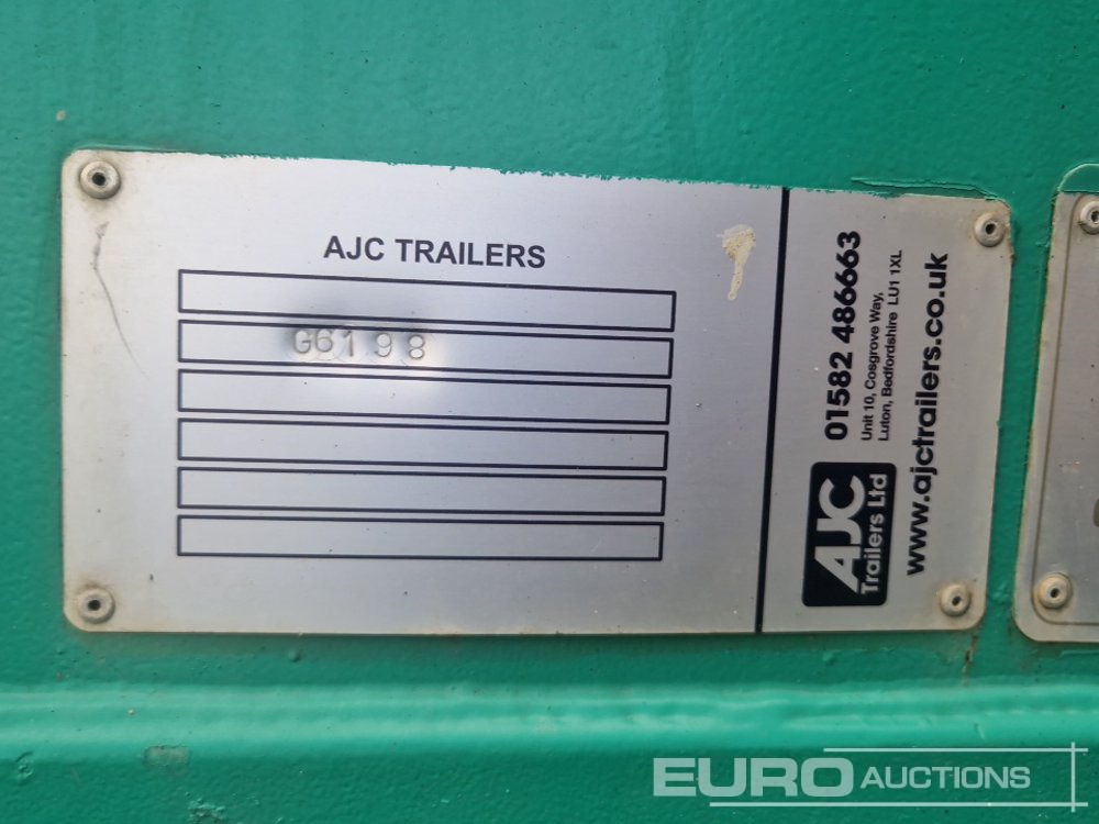Shipping container 22' x 9' Welfare Unit, Drying Room, W/C, 6kVA Stephill Generator (Cannot Be Reconsigned): picture 36