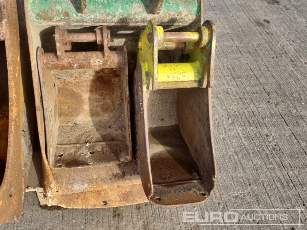 Bucket 24", 12", 12", 12", 10", 10", 10" Digging Bucket 30-60mm Pin to suit Mini-10 Ton Excavator: picture 10