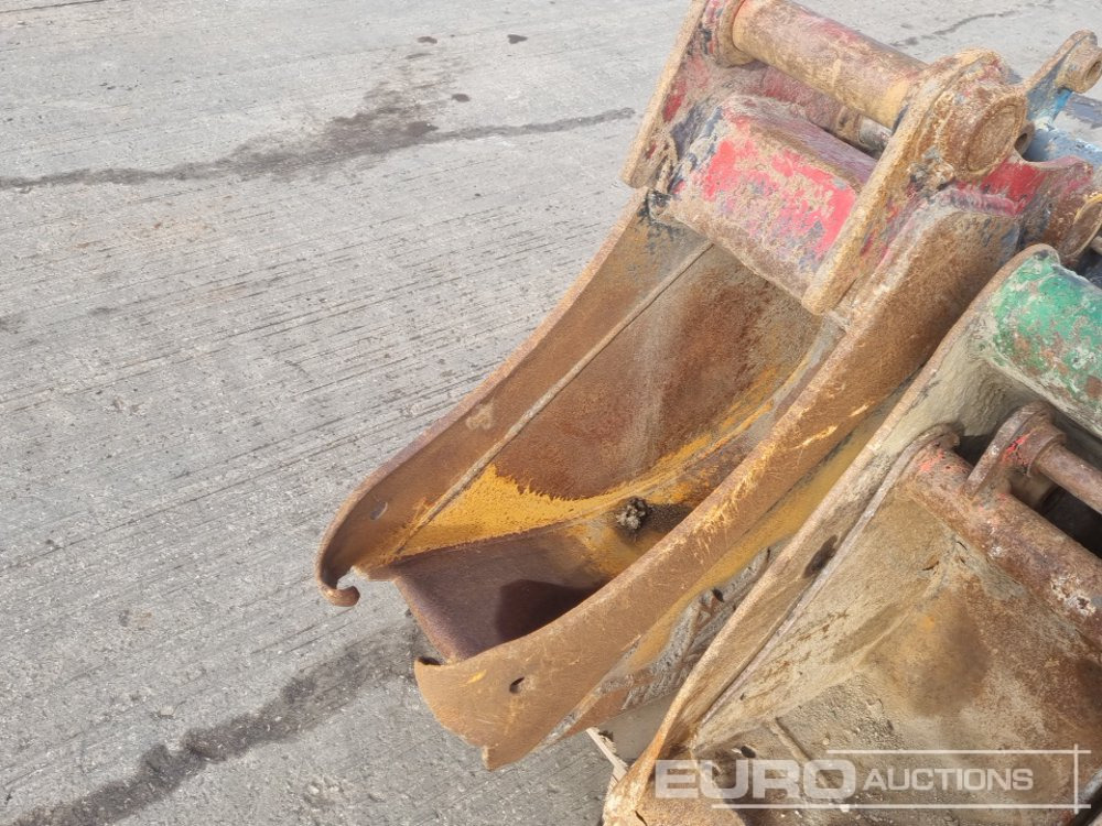 Bucket 24", 12", 12", 12", 10", 10", 10" Digging Bucket 30-60mm Pin to suit Mini-10 Ton Excavator: picture 14