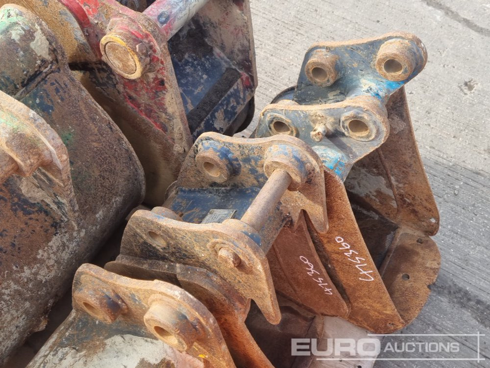Bucket 24", 12", 12", 12", 10", 10", 10" Digging Bucket 30-60mm Pin to suit Mini-10 Ton Excavator: picture 20