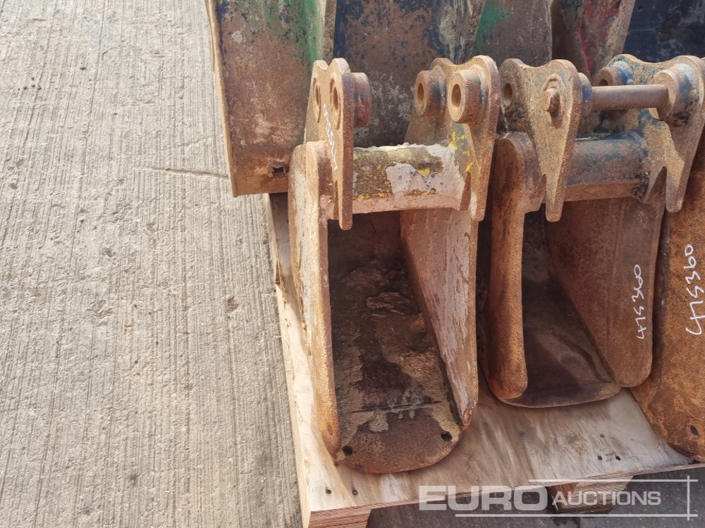 Bucket 24", 12", 12", 12", 10", 10", 10" Digging Bucket 30-60mm Pin to suit Mini-10 Ton Excavator: picture 21