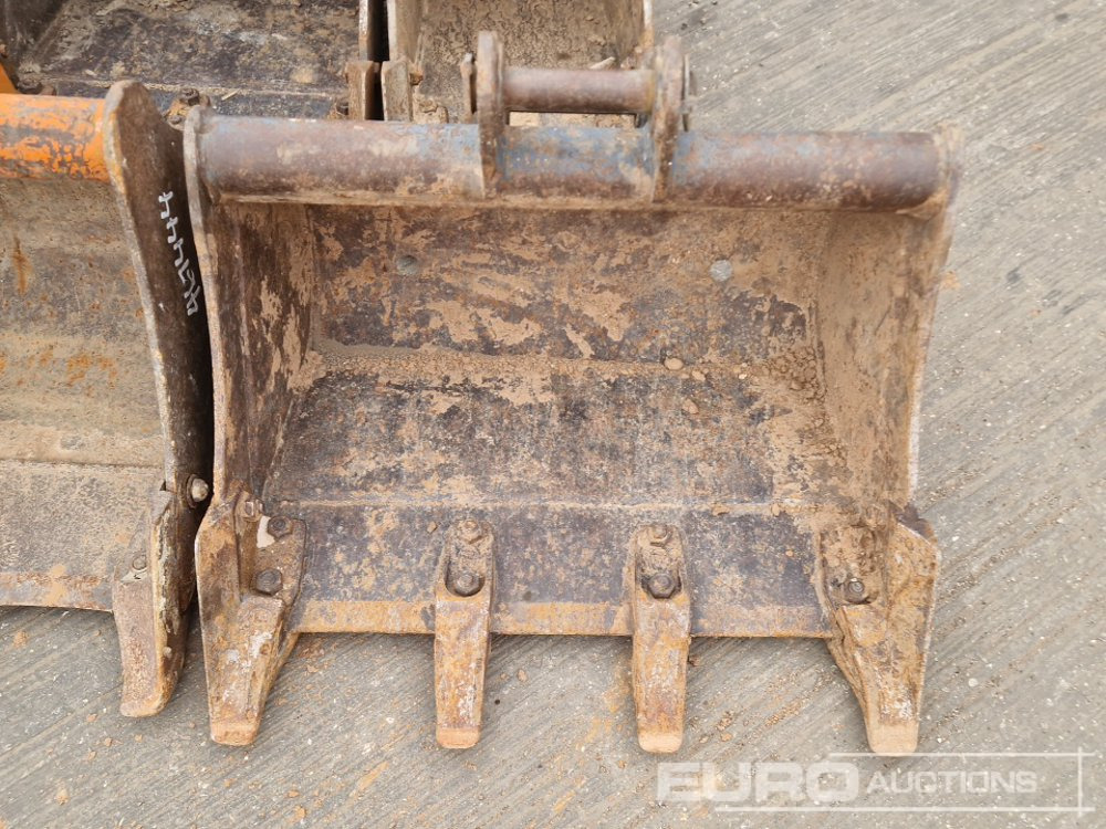 Bucket 24", 18", 18", 12" Digging Bucket 30mm Pin to suit Mini Excavator: picture 9